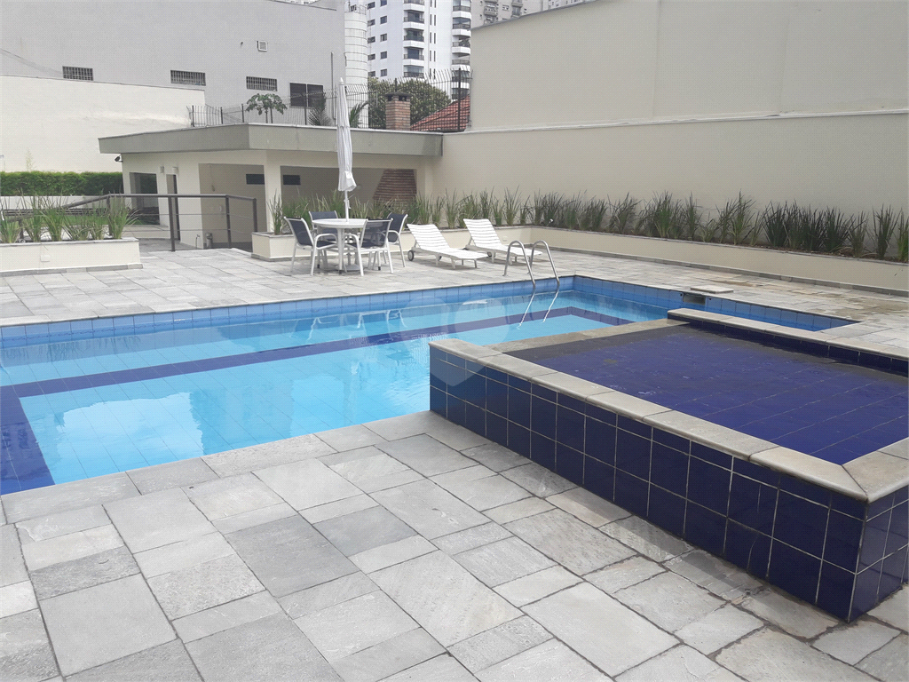 Venda Duplex São Paulo Moema REO360308 27