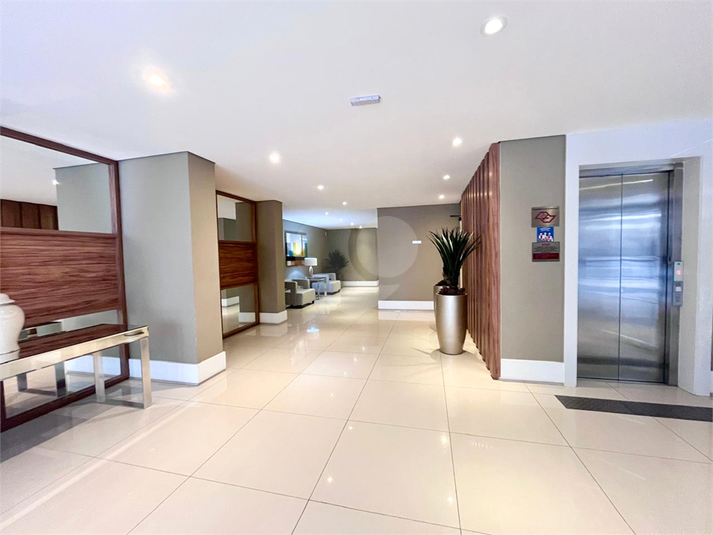 Foto REO360828