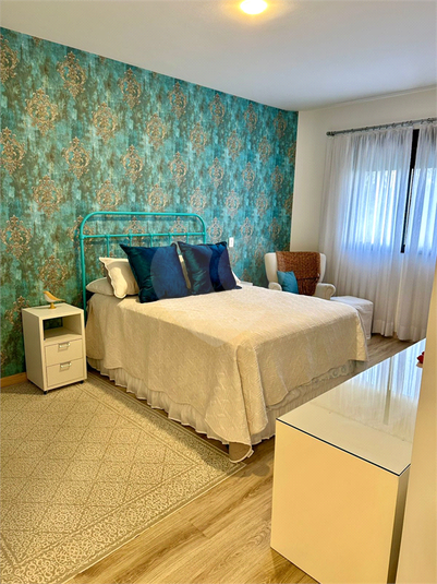 Foto REO361197