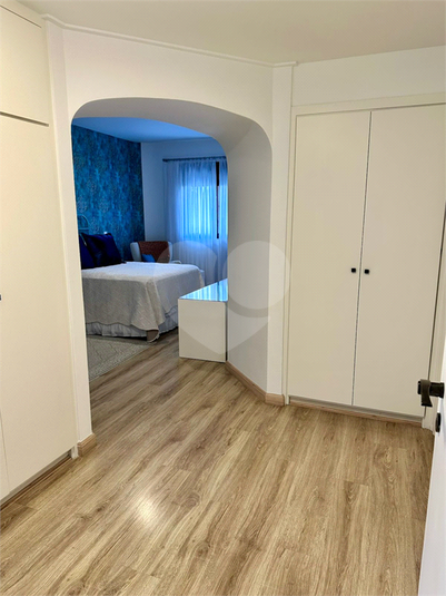 Foto REO361197