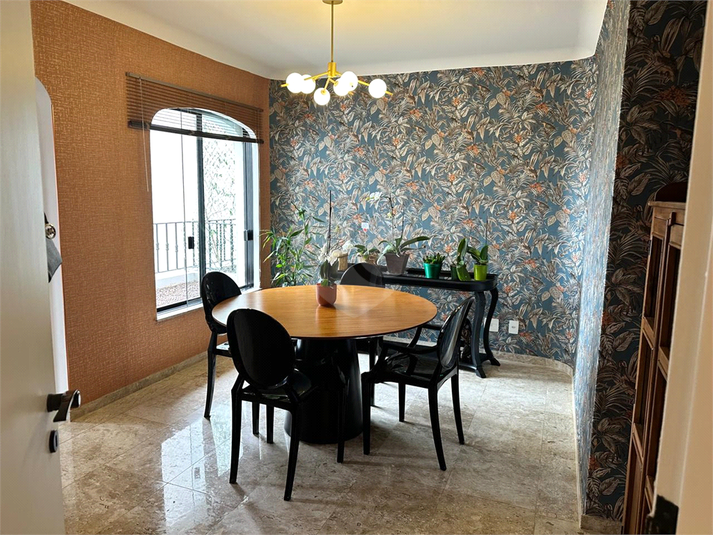 Foto REO361197