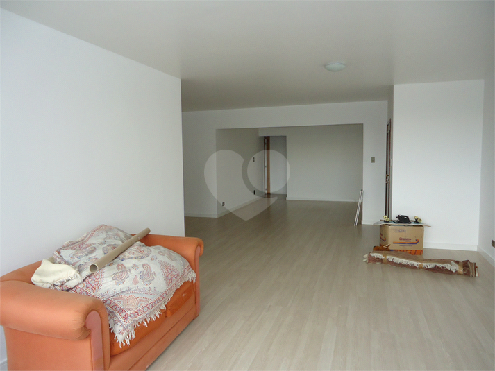 Foto REO363173