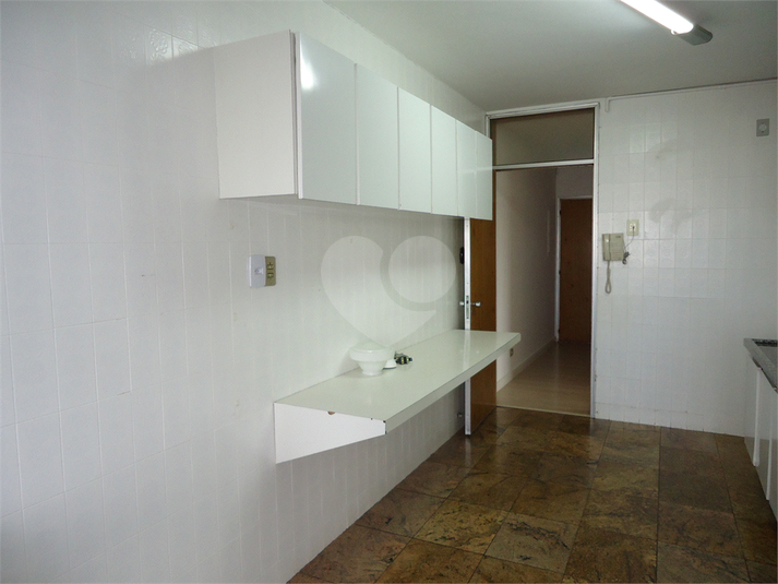 Foto REO363173