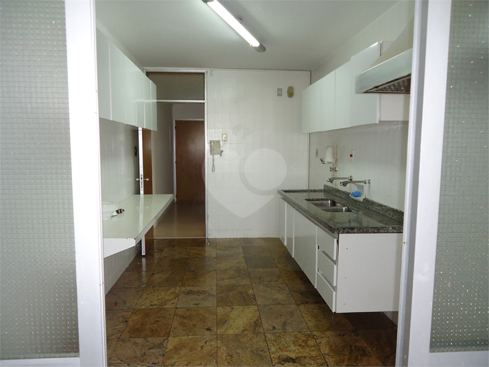 Foto REO363173