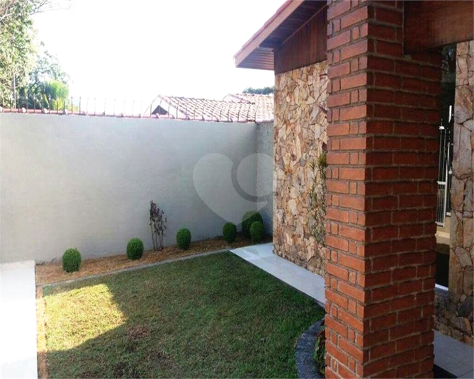Foto REO363223