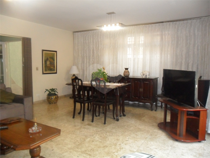 Foto REO363230