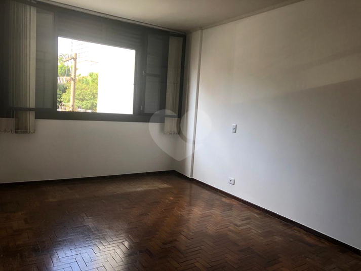 Foto REO363270