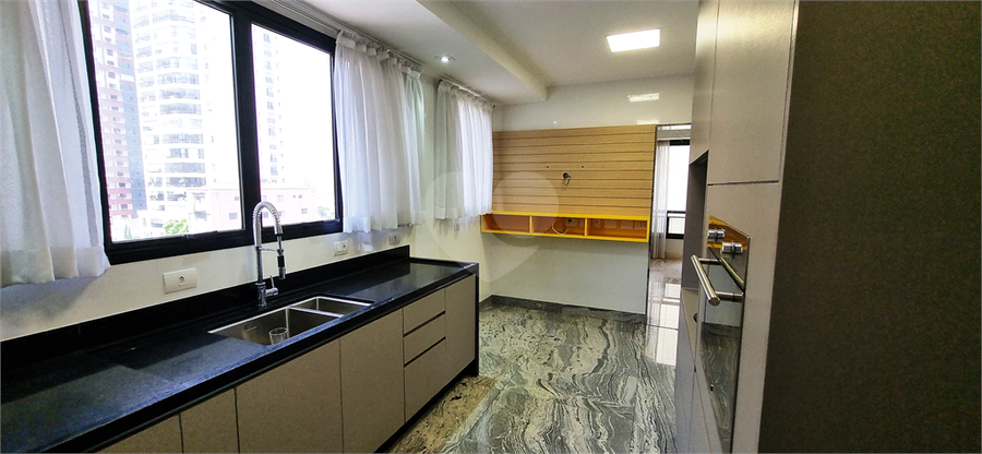 Venda Apartamento São Paulo Santana REO363640 9