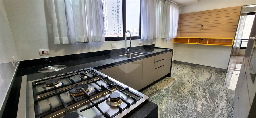 Venda Apartamento São Paulo Santana REO363640 10