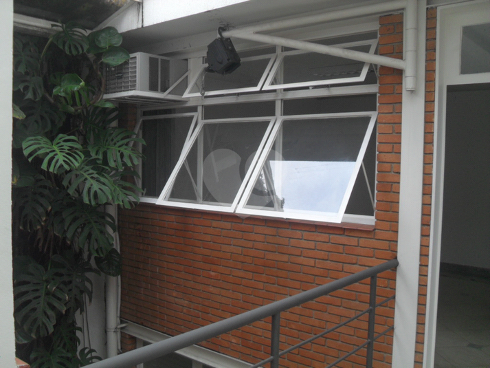 Foto REO367269