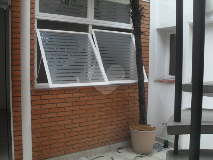 Foto REO367269