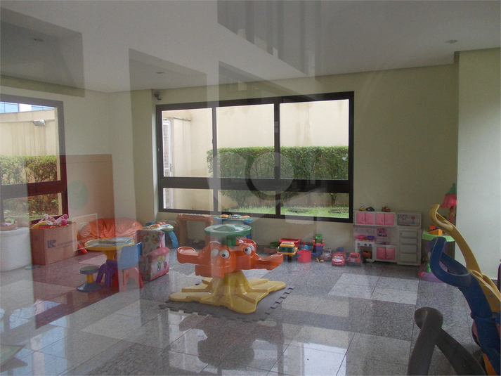 Foto REO368038