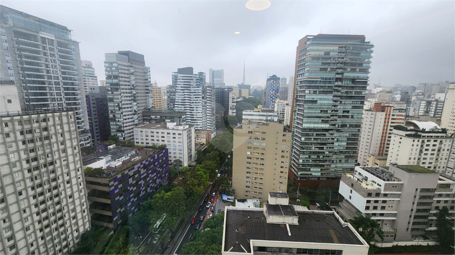 Foto REO368731