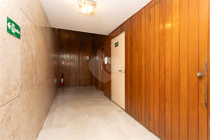Foto REO369976