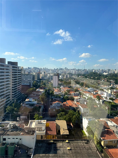 Foto REO370035
