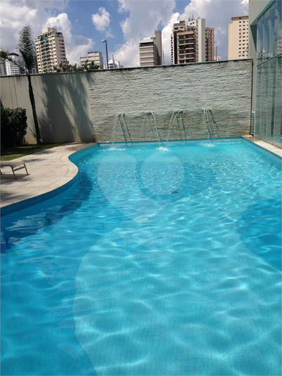Foto REO37029