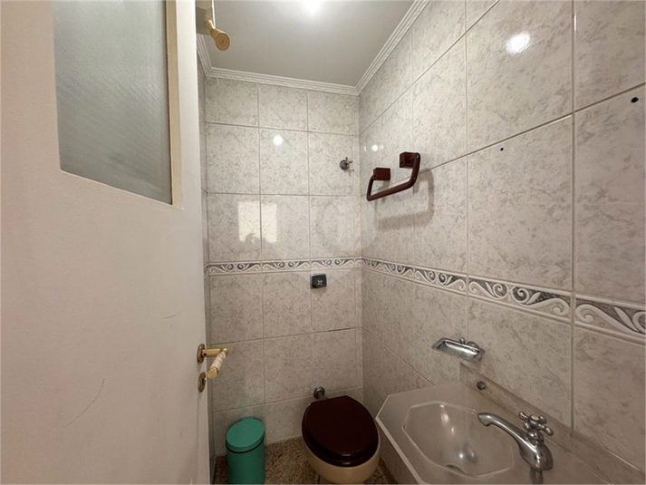 Foto REO370948