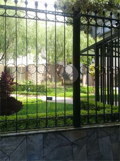 Foto REO372134