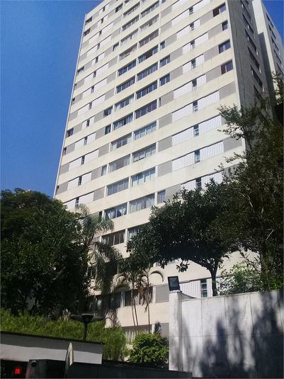 Foto REO372134