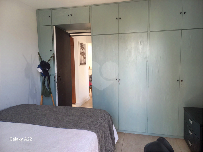 Foto REO372301