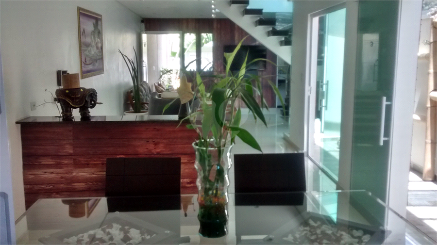 Foto REO373011