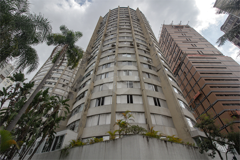 Foto REO373185