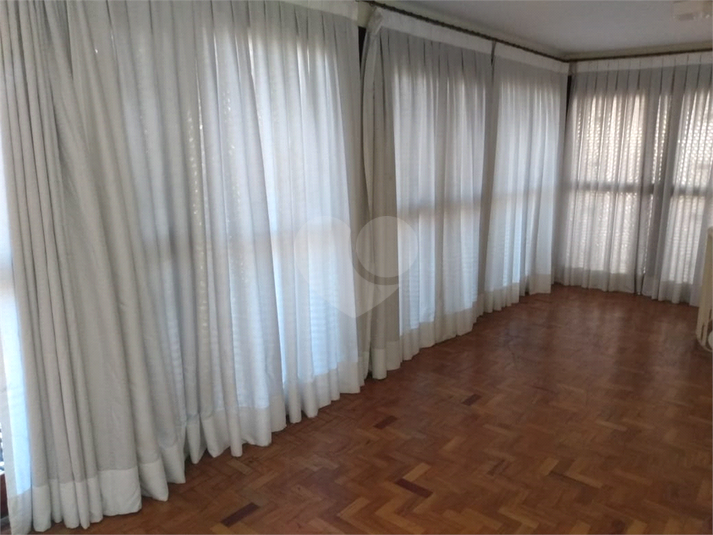 Foto REO374097