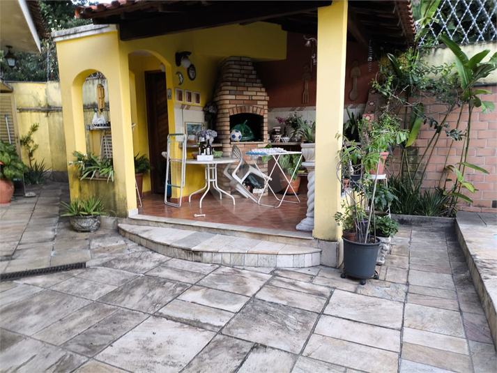 Foto REO37606