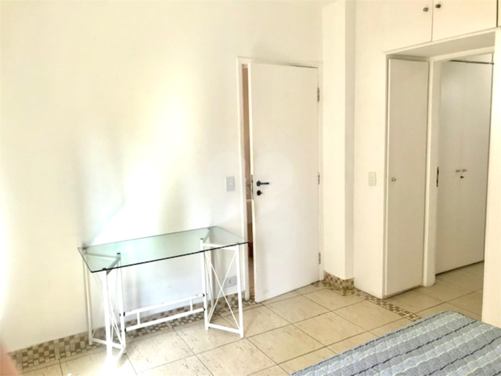 Foto REO376169