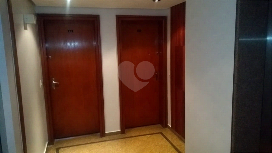 Foto REO377154