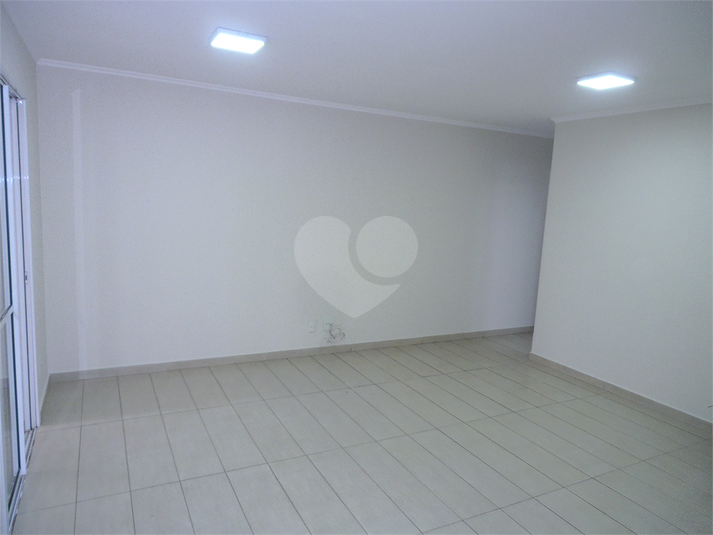 Foto REO379296