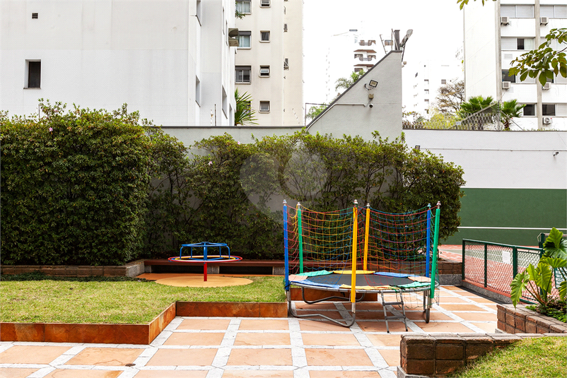 Foto REO381308
