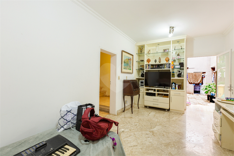 Foto REO381458