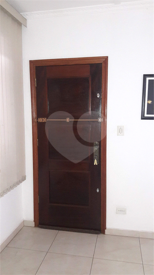 Foto REO382259