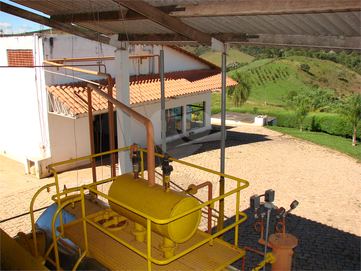 Venda Galpão Cunha Centro REO382598 42