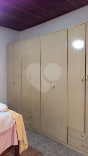 Foto REO383175