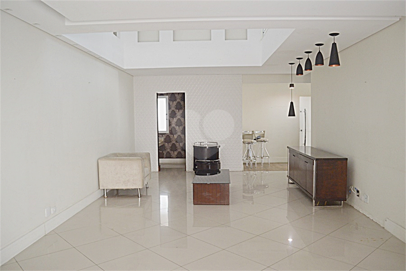Foto REO383909