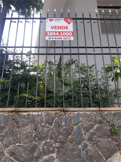 Foto REO384143