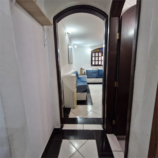 Foto REO384216