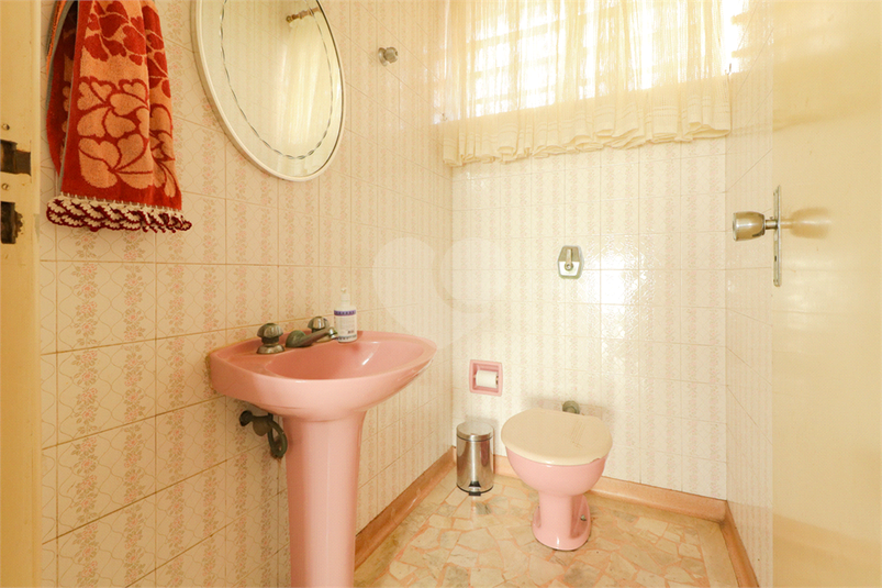 Foto REO385139