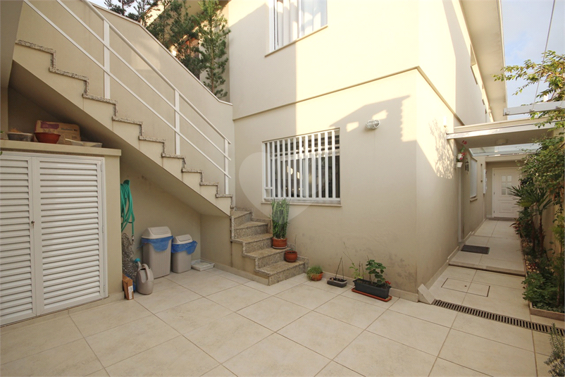 Foto REO385269