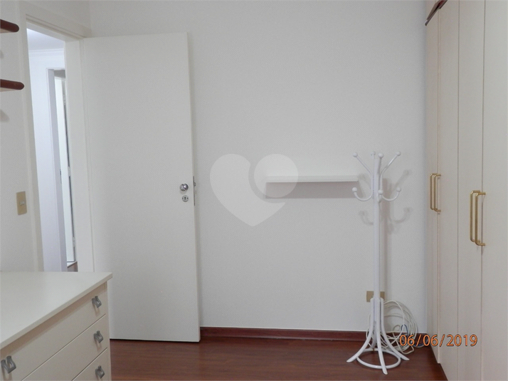 Foto REO386158