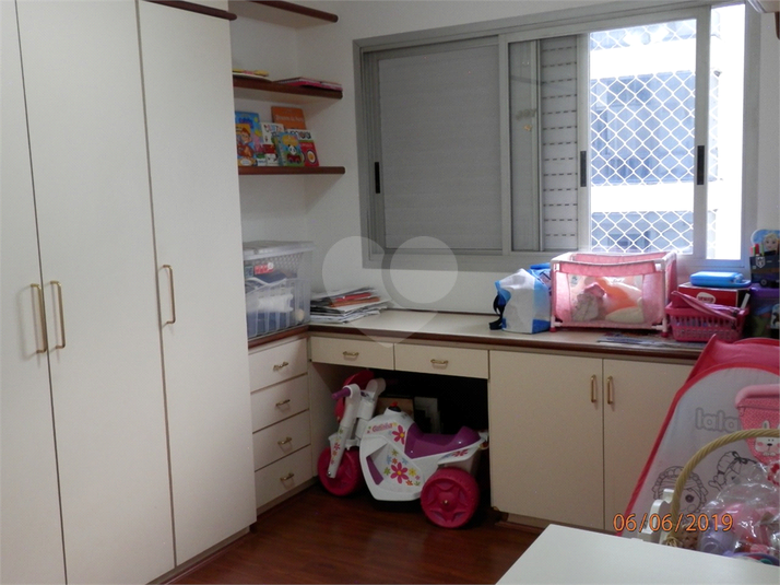 Foto REO386158