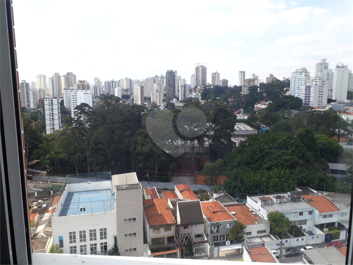 Foto REO386248