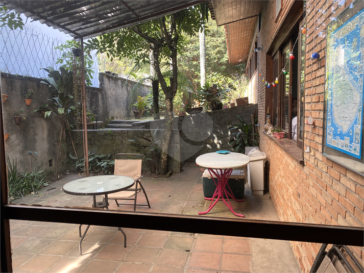 Foto REO386535