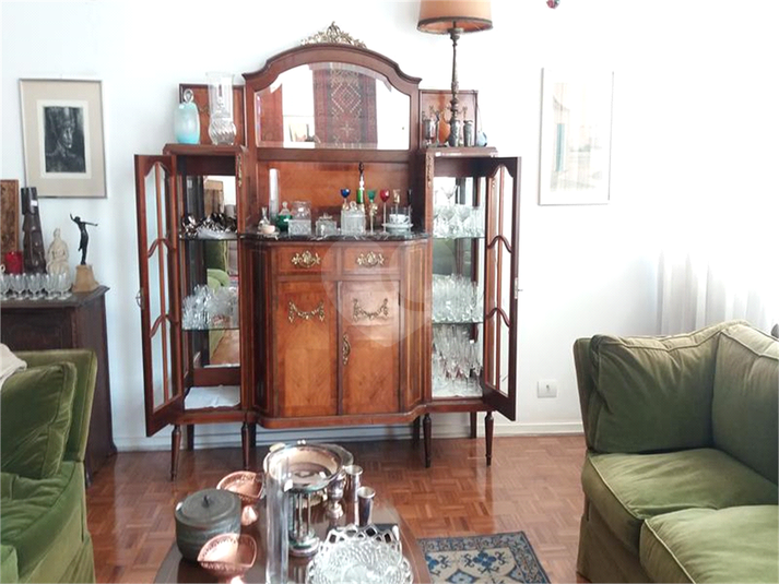 Foto REO386952