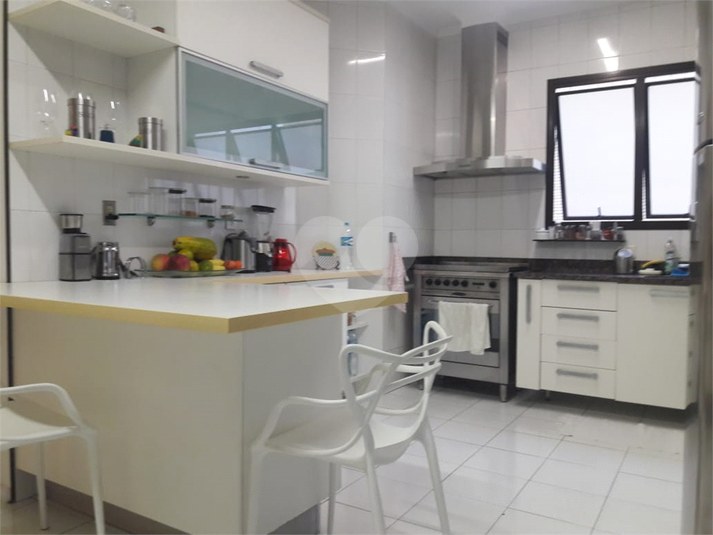 Foto REO387937