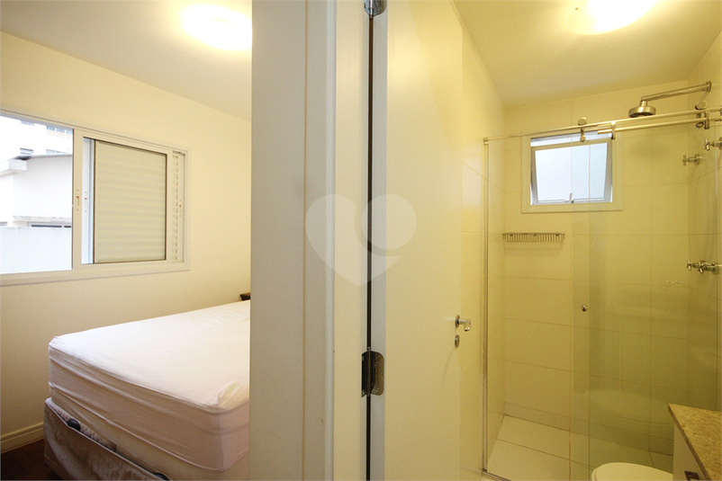 Venda Apartamento São Paulo Liberdade REO389633 28