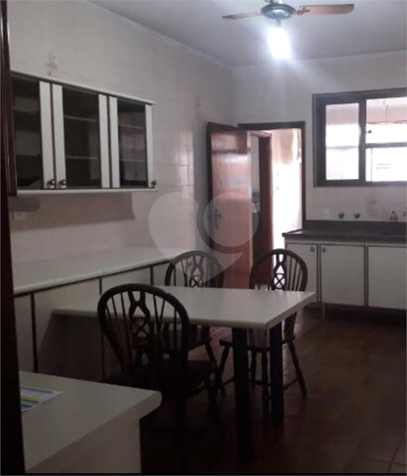 Foto REO389910