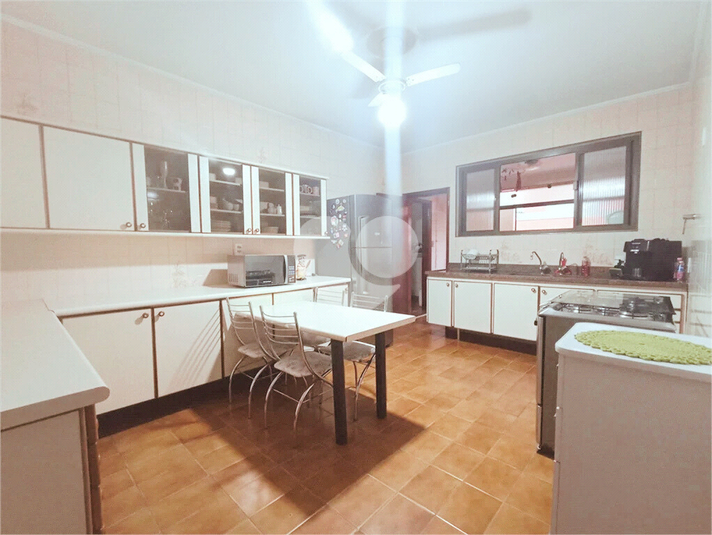 Foto REO389910